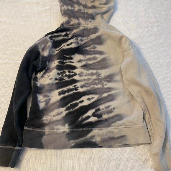 Boys tie-dye GAP hoodie XL - Picture 2 of 3